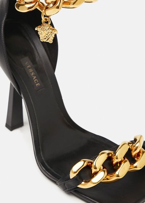 Set on a high stiletto heel, these leather sandals are enriched with a Medusa charm on the ankle strap and feature a chunky chain detail on the toe strap. Versace Heels, Chain Sandals, Versace Chain, Luxury Clothes Men, Ankle Sandals, Versace Shoes, Designer High Heels, Black Sandals Heels, Leather High Heels