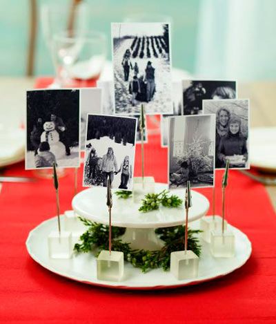 centro para decorar la mesa en navidad con fotos de la familia Photo Centerpieces, Christmas Centerpiece Ideas, Christmas Table Decorations Centerpiece, Christmas Table Centerpieces, Fabulous Christmas, Christmas Centerpiece, Elegant Centerpieces, Paper Tree, Holiday Centerpieces