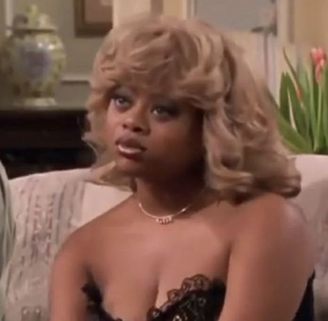 Kim The Parkers, Kim Parker Outfits, Hair Studies, Countess Vaughn, The Parkers, Kim Parker, Parker Outfit, Room Pics, Black Vampire