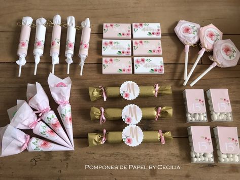 Dulces 15, Party Box, Golosinas Personalizadas, Shabby Candy Bar Boxes Ideas, Candy Bar Arcoiris, Candy Bar Ideas Sencillas, Queens Wedding, Dulce Candy, Wedding Flower Jewelry, Party Box, Mini Mouse, Rustic Baby Shower