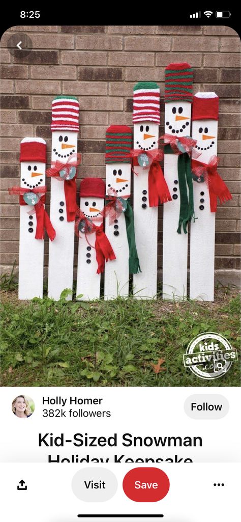 Plank Snowman, Wood Plank Snowman Diy, Wood Snowman Kids Height, Wood Plank Snowman, Snowman Board Kids Height, Snowman Height Board, Wood Plank Christmas Crafts, Wooden Snowmen Diy Front Porches, Snowman Board