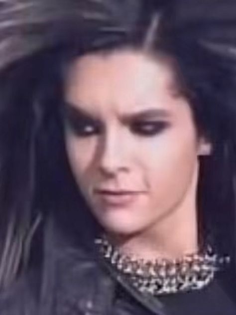 Bill Kaulitz Screaming Meme, Bill Kaulitz Bad Photos, Shocked Bill Kaulitz, Bill Kaulitz Funny Photos, Bill Kaulitz Eyebrow Raise, Bill Kaulitz Goofy, Bill Kaulitz Funny Face, Tokio Hotel Funny Photos, Funny Bill Kaulitz