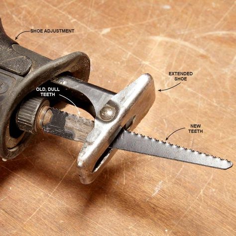 Adjust the shoe Hand Tools Woodworking, Easy Home Improvement Projects, Diy Handyman, Handyman Projects, Woodworking Basics, Adjustable Shoes, Carpentry Diy, Woodworking Hand Tools, Reciprocating Saw