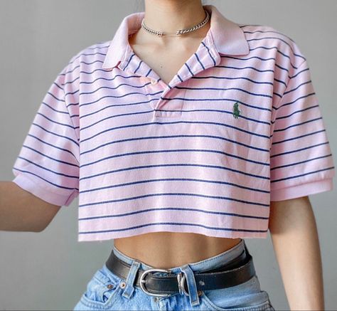 Polo Shirt Crop Top Outfit, Croptop Polo Outfit, Pink Polo Outfit, Cropped Polo Shirt Outfit, Reworked Polo Shirt, Polo Crop Top Outfit, Polos Aesthetic, Polo Outfit Ideas, Rework Clothes