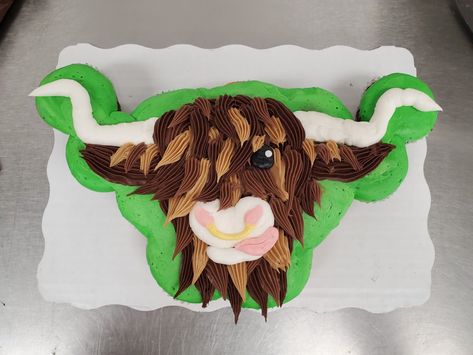 Cow Skull Cupcakes, Western Cupcake Cake, Cow Cupcake Cake Pull Apart, Highland Cow Cupcake Cake, Pull Apart Cow Cupcakes, Highland Cow Pull Apart Cupcake Cake, Cow Pull Apart Cupcake Cake, Highland Cow Pull Apart Cupcake, 4-h Cake Decorating Ideas