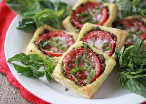 14 Elegant Bridal Shower Appetizers  - Delish.com                                                                                                                                                      More Holiday Appetizers Thanksgiving, Healthy Holiday Appetizers, Holiday Appetizers Christmas, Best Holiday Appetizers, Christmas Appetizers Easy, Party Snacks Easy, Holiday Appetizers Easy, Appetizers For Kids, Holiday Appetizers Recipes