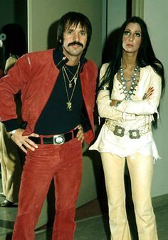 sonny and cher on Pinterest | Farrah Fawcett, Bob Mackie and Comedy Sonny And Cher Costumes, 70s Couple Costume, Sonny And Cher Costume, Cher Costume Halloween, 70s Halloween Costume, 70s Couple, 70s Celebrities, Cher 70s, Cher Costume