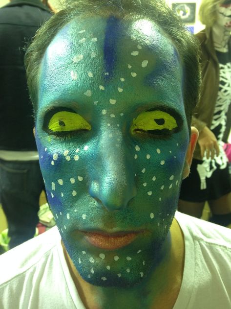 Avatar Face Painting, Crazy Face Paint Ideas, Face Paint Characters, Simple Christmas Face Paint, Shrek Face Paint, Funny Face Paint Ideas, Avatar Face Paint, Face Paint Adult, Funny Face Paint