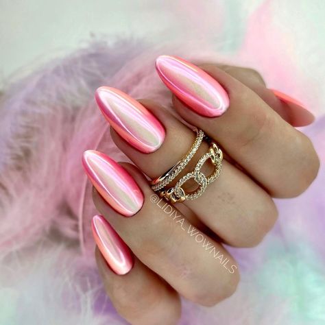 Metallic Nails Almond, Unicorn Chrome Nails, Unicorn Chrome, Nails Almond Shape, Vday Nails, Chrome Nails Designs, Wow Nails, Unicorn Nails, Short Square Nails