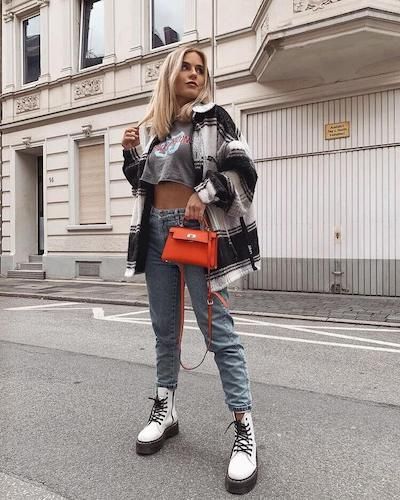 70+ Best Dr. Martens Outfit Ideas 2023: How To Style Doc Martens Military Style Outfits, How To Style Doc Martens, White Dr Martens, Combat Boot Outfit, White Doc Martens, Martens Outfit, White Boots Outfit, Outfit Botas, Dr Martens Outfit