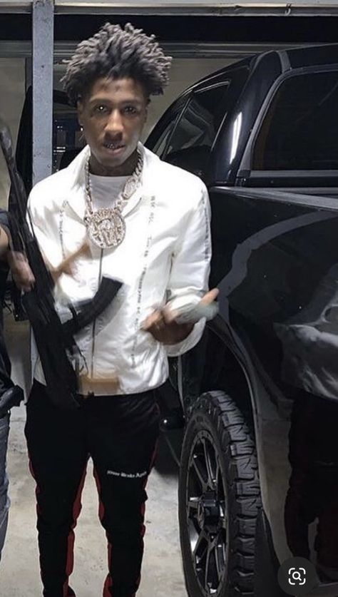 Nba Youngboy Full Body Pictures, Nba Youngboy Mirror Picture, Nba Youngboy Rare Photos, Nba Youngboy Drip, Nba Youngboy Pictures, Yb Pfp, Pfp Instagram Funny, Youngboy Nba, Youngboy Never Broke Again