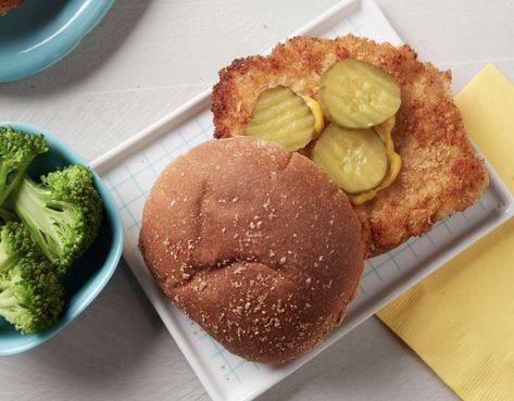 With stores in Iowa, Illinois, Minnesota, Nebraska & South Dakota, we offer farm-fresh produce & meat case! See our Oven-Fried Pork Tenderloin Sandwich recipe! Tenderloin Sandwich, Fried Pork Tenderloin, Pork Tenderloin Oven, Pork Tenderloin Sandwich, Weekly Recipes, Iowa State Fair, Oven Fried, Sandwich Ingredients, Stuffed Pork Tenderloin