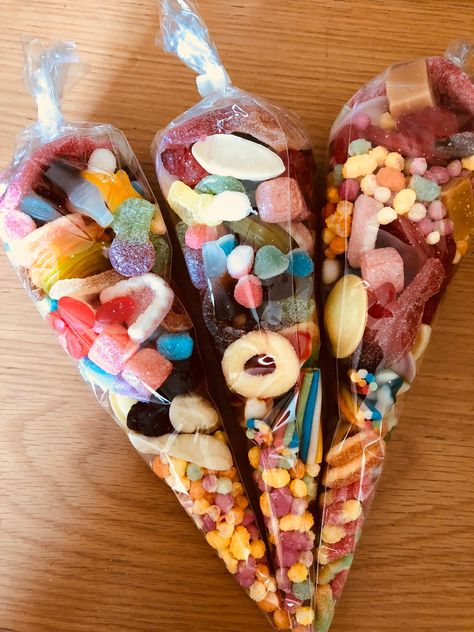 📌 Want More Ideas? Tap the image for endless creativity on Pinterest! 🌈 Bag of mixed sweets. Cones cone snoep halal kegels zoete cellophane vegetarische dietary. Sweet treat bags for parties and celebrations. Sweets sweet bag mixed packaging nanny checkouts candy plain posts shop knows bans food. Vegan sweet candy cones sweet cones vegetarian sweets. Pin en sweet cones. Sweet bags for pick and mix stand and favours for night guests Fiestas Aesthetic, Sweets For Party, Candy Truck, How To Make Candy, Vegetarian Sweets, Sweet Cone, Candy Cone, Candy Birthday, Sugar Free Sweets