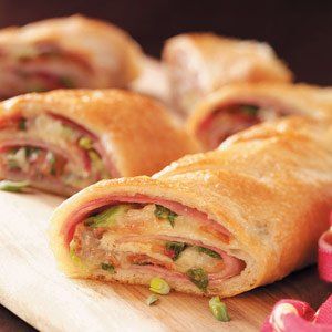 Pizza Stromboli, Ham And Swiss, Stromboli Recipe, Wrap Sandwiches, Taste Of Home, Sandwich Recipes, Main Dish Recipes, I Love Food, Appetizer Snacks