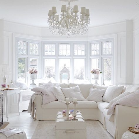 All White Room, White Living Room Decor, White Lounge, White Furniture Living Room, Shabby Chic Living, Glam Living Room, Shabby Chic Living Room, Room White, Trendy Living Rooms