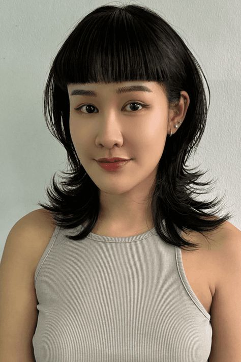 short layered hairstyles, captivating hairstyles, fresh start hairstyles Short Layer Bangs Haircut, Short Layers Bangs, Layers With Short Bangs, Short Black Layered Hair With Bangs, Short Hair With Bangs And Layers Korean, Choppy Bangs, Tousled Bob, Short Layers, Girl Haircut