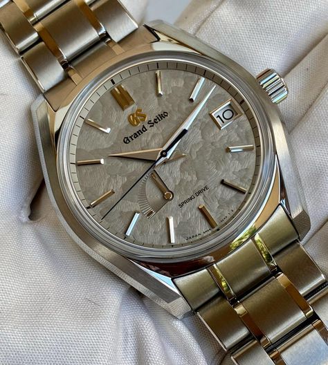 [WTS] BNIB Grand Seiko Heritage Collection SBGA415 "Winter" : Watchexchange Aesthetic Watch For Men, Suit Man, Grand Seiko, Time Keeper, Retro Watches, Seiko Watches, Dress Watch, Heritage Collection, Men's Watches