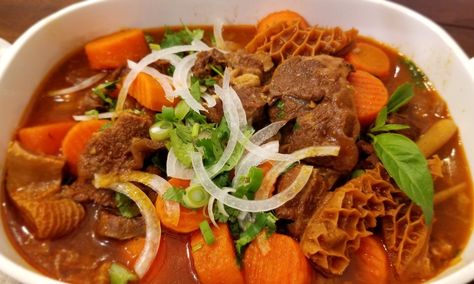 Katie's Test Kitchen - Bò Kho Instant Pot (Vietnamese Beef Stew) Bo Kho Recipe, Bo Kho, Vietnamese Beef Stew, Beef Stew Seasoning, Vietnamese Beef, Steamed Carrots, Spiced Beef, Marinated Beef, Beef Stew