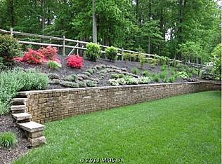 Backyard Hill Landscaping, Sloped Backyard Landscaping, Landscaping On A Hill, Sloped Yard, Hillside Garden, Sloped Backyard, Stone Retaining Wall, Landscaping Retaining Walls, Hillside Landscaping