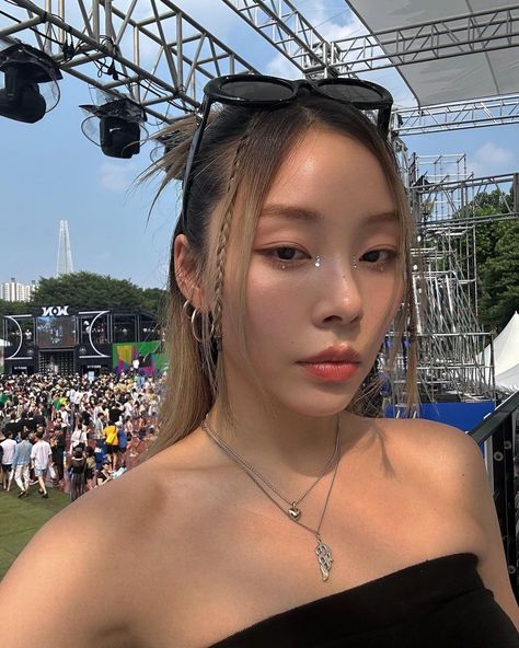 Ashley Choi, Girl Icons, Instagram Update, Clear Skin, Pretty People, My Girl, It Cast, Celebrities, Skin