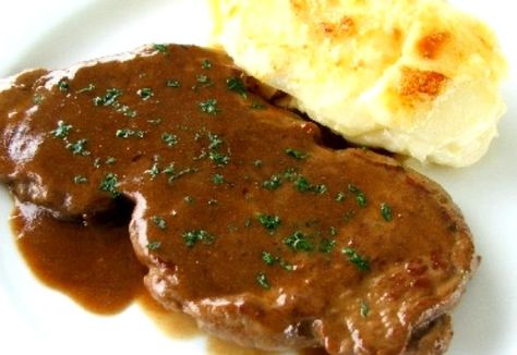 Sauce Diane, Steak Diane Sauce, Diane Sauce, Steak Diane Recipe, Sauce For Steak, Potato Gratin Recipe, Steak Diane, Easy Steak, Potato Gratin