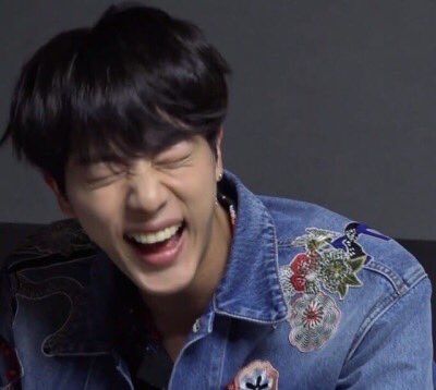 I can hear Jin's laugh just looking at this picture Brave Heart, Smile Pictures, Smile Icon, Seokjin Bts, Worldwide Handsome, Bts Book, Famous Celebrities, Bts Jin, Bts Bangtan Boy