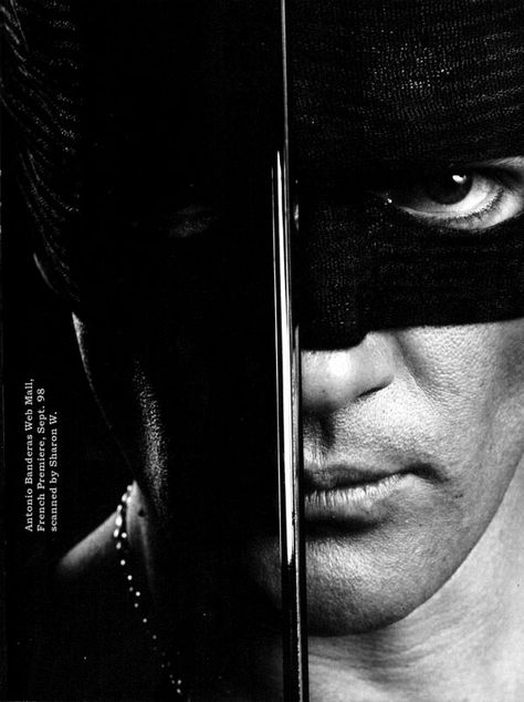 Antonio Banderas no papel de El Zorro The Legend Of Zorro, The Mask Of Zorro, Photo Noir, Costume Drama, Masked Man, Hollywood Actor, Film Aesthetic, Movie Scenes, A Mask