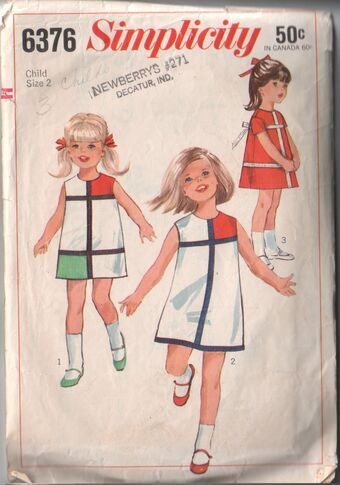 Simplicity 6376 A | Vintage Sewing Patterns | Fandom Children's Dresses, Patron Vintage, Childrens Sewing Patterns, Girl Dress Pattern, Vintage Toddler, Trendy Sewing, Vintage Dress Patterns, Old Fashion, Simplicity Sewing Patterns