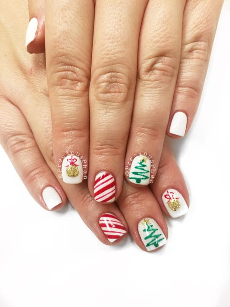 Christmas tree. Ornaments. Candy cane nails. Christmas nails. #PreciousPhan Christmas Nails For Toddler, Christmas Tree Nail Art Designs, Girls Christmas Nails Kids, Kid’s Christmas Nails, Kids Christmas Nails Easy, Kid Christmas Nails, Toddler Christmas Nails, Christmas Nails For Girls Kids, Christmas Tree Nails Designs