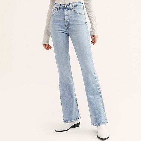 Levi's Ribcage Flare Jeans Casual Sporty Outfits, Popular Jeans, Levi's Ribcage, Levis Ribcage, Kick Flare Jeans, Cropped Wide Leg Jeans, Stretch Denim Fabric, Jeans Levis, Denim Trends