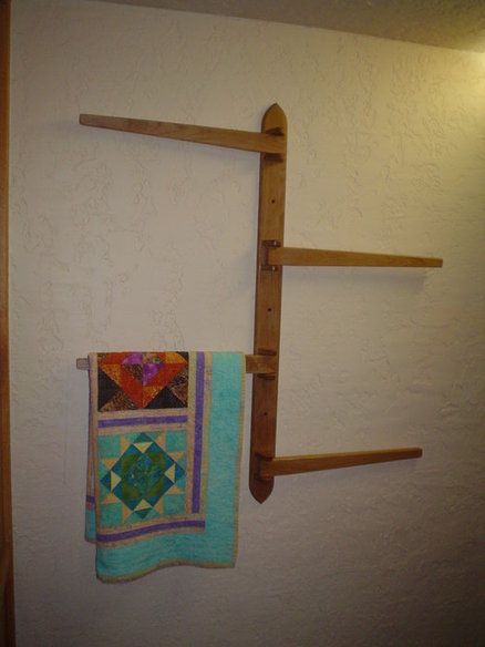 Diy Quilt Rack, Quilt Display Racks, Wood Hat Rack, Displaying Quilts, Quilt Racks, Cross Quilts, Quilt Hanger, Wood Hat, Quilt Ladder