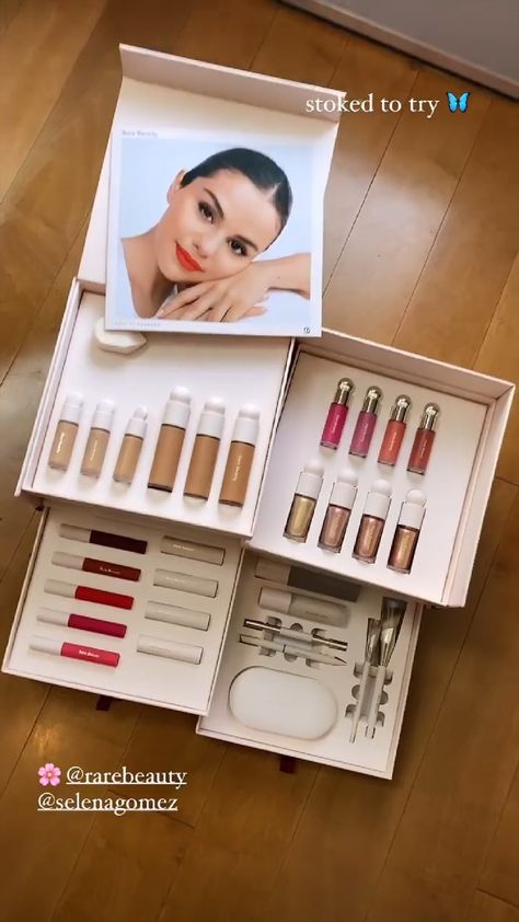 Penyimpanan Makeup, Pr Kit, Selena Gomez Makeup, Makeup And Beauty Blog, Fancy Makeup, Affordable Makeup, Beauty Kit, Eyeliner Looks, Product Recommendations