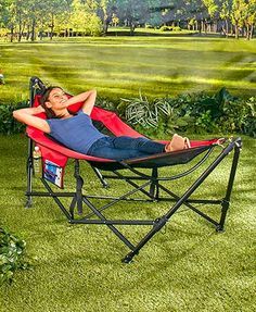 This Portable Hammock is perfect for relaxing in your backyard, on a camping trip or even indoors. It's perfect for relaxing in your backyard, or you can take it with you on your next camping trip. Can also be used indoors. It has 2 pockets to keep your Kayak Ideas, Solo Camping, Portable Hammock, Camping Locations, Camping Checklist, Camping Supplies, Hammock Camping, Beach Camping, Camping Essentials