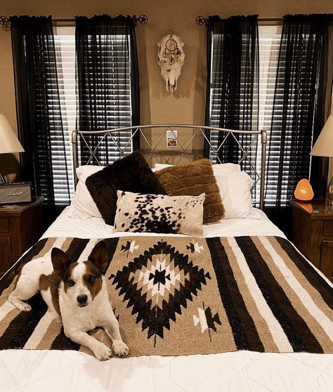 Western Dog Room, Western Home Decor Bedroom, Southwest Decorating, Ranch Bedroom, Cowgirl Bedroom, Cowboy Room, Cowgirl Room, Western Bedroom Decor, Western Rooms