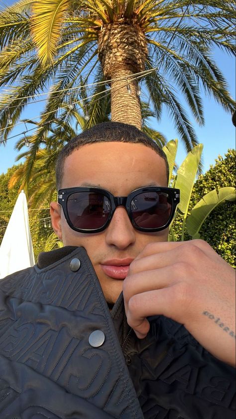 Kuzma Wallpaper, Mexican Guys, Kendall Jenner Icons, Nba Drip, Kyle Kuzma, Warriors Basketball, Mexican Men, Disney Jasmine, Protective Style