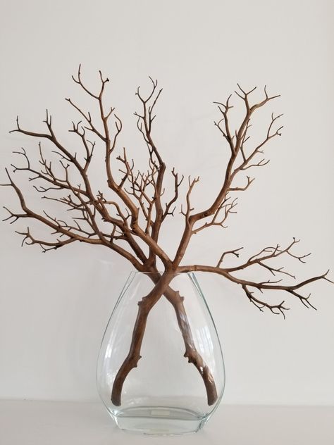 Wabi Sabi Christmas, Credenza Decor, Tree Branch Wall Decor, Dry Tree, Wabi Sabi Decor, Branch Decor, Deco Floral, Natural Home Decor, New Years Decorations