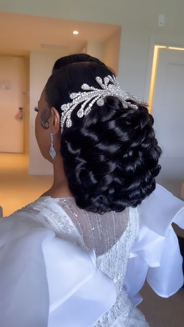 Hair Chemistry, Bridal Hair Black Women, Trending Bridal Hairstyles, Hairstyle For Engagement, Brides Hairstyles, Bridal Hair Styles, Wig Installation, Wigs Hairstyles, Burgundy And Blush Wedding