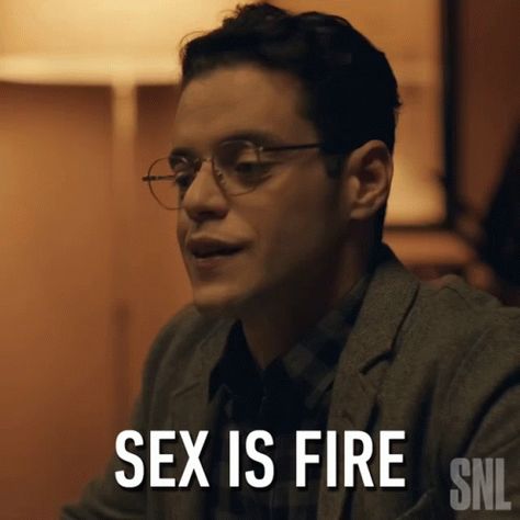 Rami Malek Gif, Rami Malek, Am In Love, Saturday Night, Saturday Night Live, Animated Gif, Cool Gifs, Youtubers, Gif