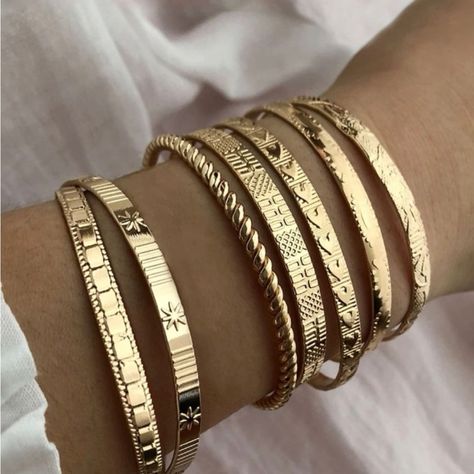 Material: Zinc Alloy 7pc Set Top Rated Seller Quick Shipper Open To Offers 2400+ Listings Sold Textured Bracelet, Open Bangle Bracelet, Gold Bangle Set, Gold Bracelet Set, The Bangles, Open Cuff Bracelet, Bangle Bracelet Set, Metal Bracelet, Gold Bracelets