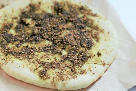 Zaatar Manakish, Zaatar Bread Recipe, Manakish Recipe, Manakeesh Recipe, Zatar Recipes, Flat Bread Recipe, Zaatar Recipe, Halaal Recipes, Arabic Bread