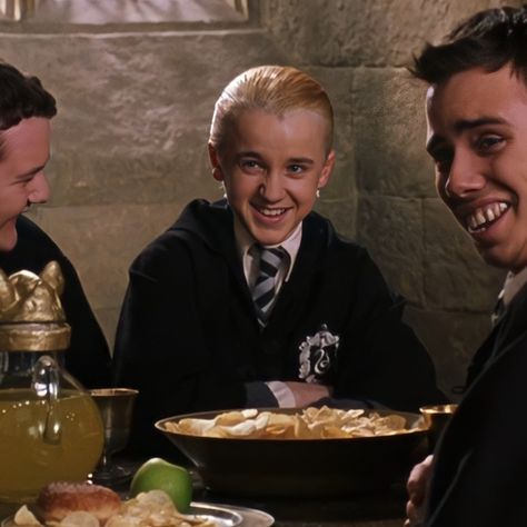 Slytherin Outfit, Drako Malfoy, Scorpius Malfoy, Draco Malfoy Hot, Draco Malfoy Aesthetic, Harry Potter Icons, Lucius Malfoy, Tom Felton Draco Malfoy, Draco Harry Potter