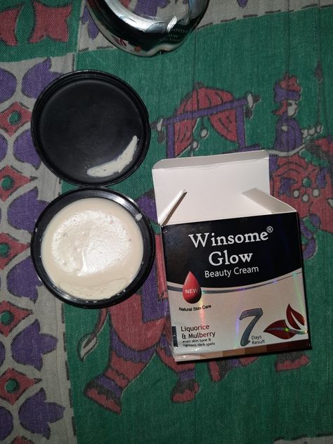 Winsome Glow Beauty Cream Solve many types skin problems like acne , Pimples, dark spots, BlackHeads etc. Mehndi Designs Front Hand, Beauty Cream, Front Hand, Skin Problems, Blackheads, Makeup Products, Dark Spots, Mehndi Designs, Natural Skin Care