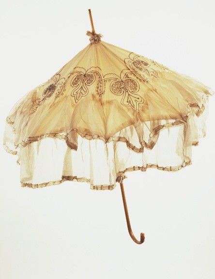 Alt Clothing, Victorian Era, Victorian Fashion, Cute Jewelry, Armoire, Umbrella, Shabby Chic, Character Design, Knitting