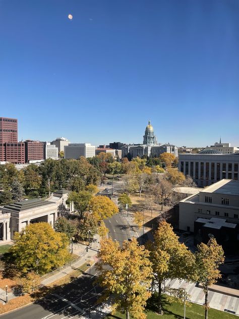 The Best Things To Do In Denver During Fall (6 Easy Ideas!) Denver In November, Denver Outdoor Activities, Denver Itinerary Fall, Best Hikes Near Denver, Denver Activities, Day Trips From Denver, Colorado Fall, Downtown Denver, Leaf Peeping