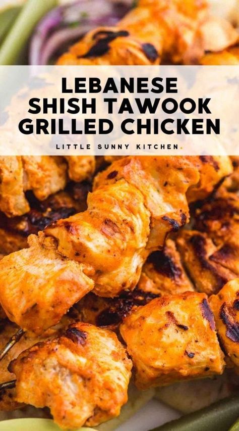 Easy Chicken Leg Recipes, Dinner Ideas Easy Chicken, Sumac Onions, Meatballs Chicken, Shish Tawook, Chicken Skewer Recipe, Grilled Chicken Skewers, Middle East Recipes, Sunny Kitchen