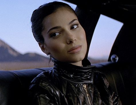 Roselyn Sanchez Rush Hour, Roselyn Sanchez 90s, Isabella Molina, Rush Hour 2, Roselyn Sanchez, Rush Hour, Aesthetic Women, Great Women, Famous Women