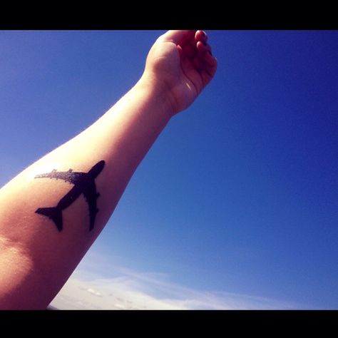 My Boeing 747 tattoo <3 Plane Tattoo, Airplane Tattoos, Boeing 747, Tattoo Quotes, Body Art, Tattoos