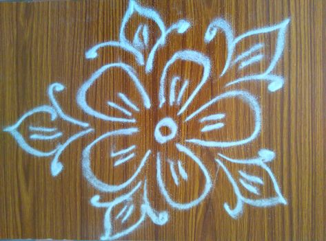 Rangoli For Tulsi, Tulasi Pot Designs Painting, Om Meaning, Tulsi Pooja, Daily Muggulu, Small Kolam, Pattern Design Drawing, Rangoli Designs Simple Diwali, Easy Rangoli Designs Diwali