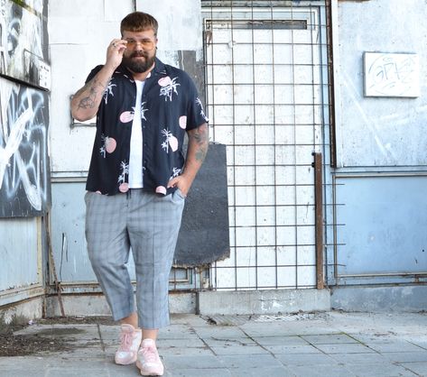 Hawaiian Shirt Outfits, Plus Size Men Outfits Mens Fashion, Plus Size Men Outfits, Outfit Herren, Easy Summer Style, Mens Fashion Summer Outfits, Video Style, Girl Workout, Mens Fashion Dressy