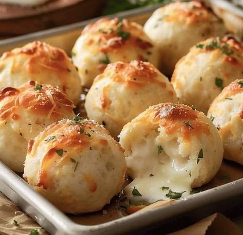 Easy Recipes | Cheesy Mozzarella Stuffed Biscuit Delights😍😋 | Facebook Taco Mac And Cheese, Dessert House, Biscuit Home, Stuffed Baked Potatoes, Cheese Flatbread, Canned Biscuits, Biscuit Dough, Cheese Sticks, Food Tasting